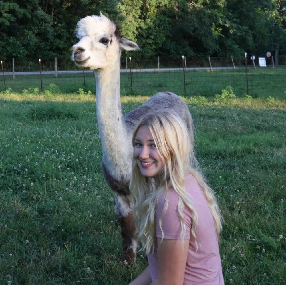Meet your Posher, Emily